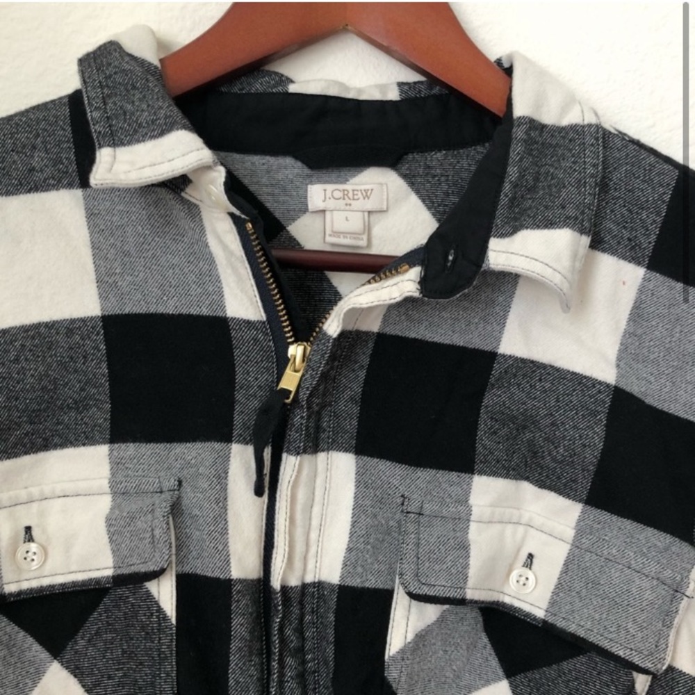 Like New! Plaid Top